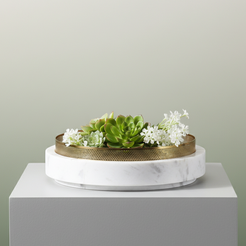 Geformter Marmor-Blumentopf mit Metallrand – 30x7 cm