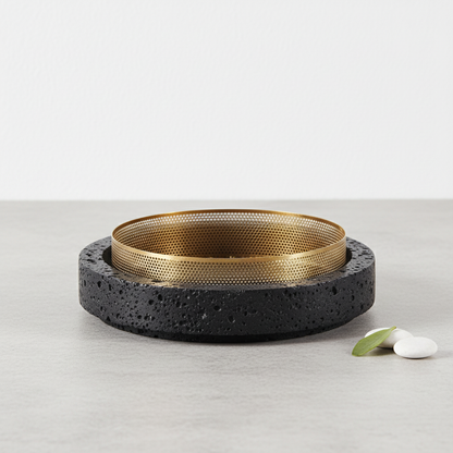 Geformter Marmor-Blumentopf mit Metallrand – 30x7 cm