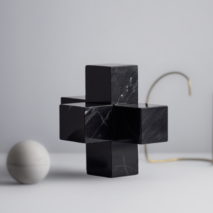 Geformter Marmor-Kreuzblock